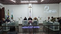28ª Sessão Ordinária aprova projetos, requerimentos e homenageia equipe campeã de futebol