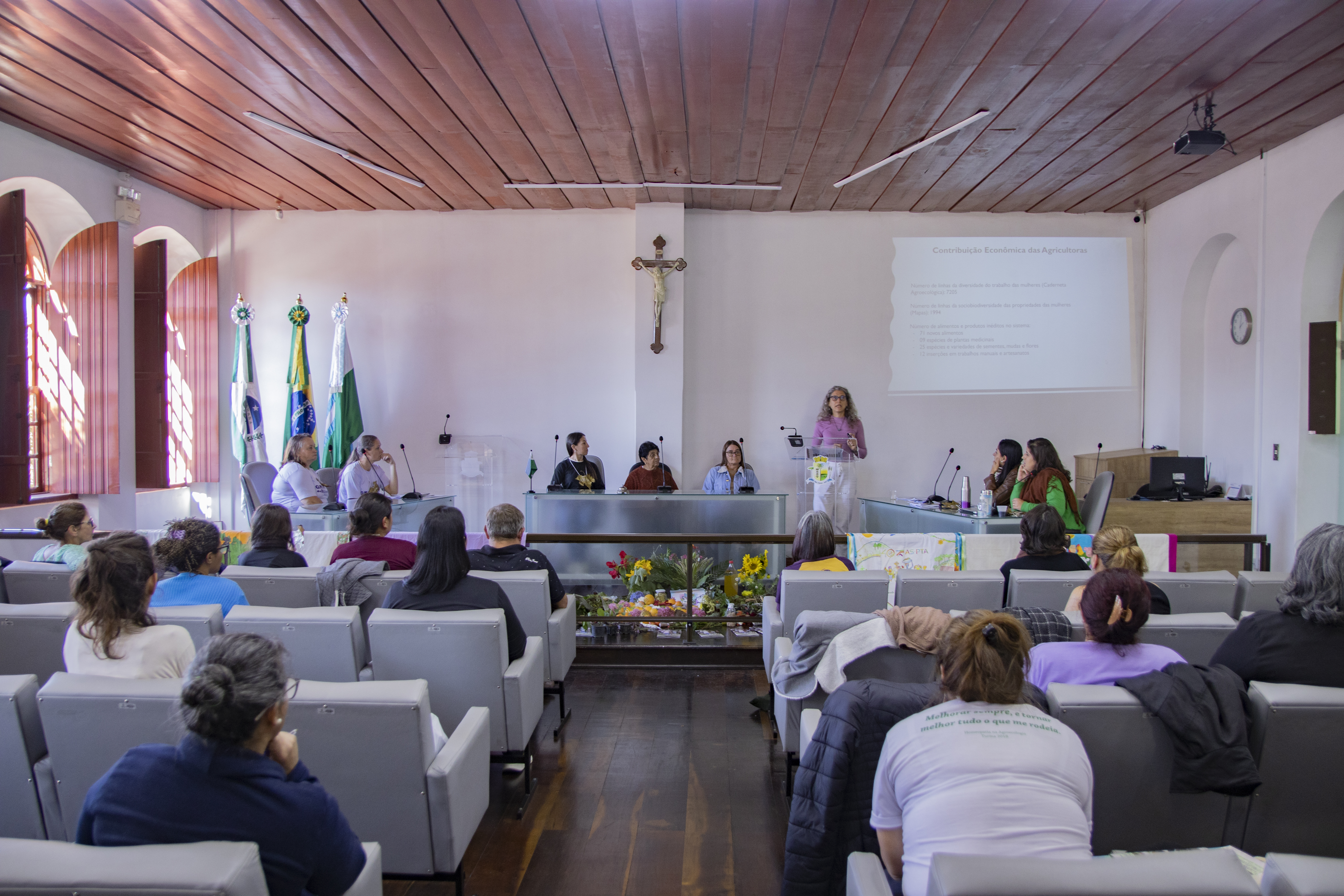 Agricultoras-pesquisadoras apresentam resultados do Projeto Quintal-Semente: mulheres, autonomia e produção