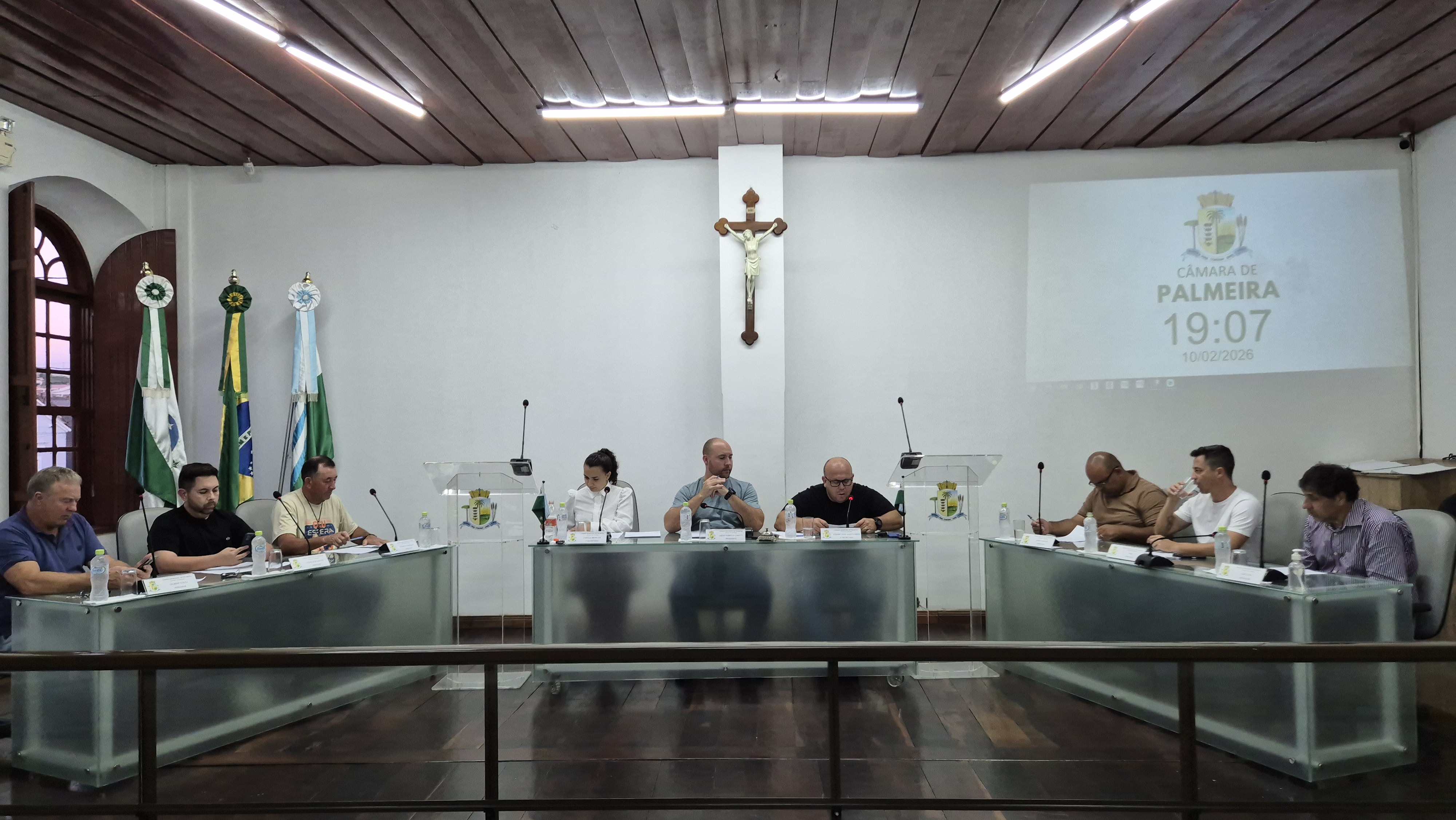 Câmara aprova requerimentos, indicações e projetos na 2ª sessão