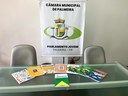 Câmara de Palmeira recebe livros do Senado para o Parlamento Jovem
