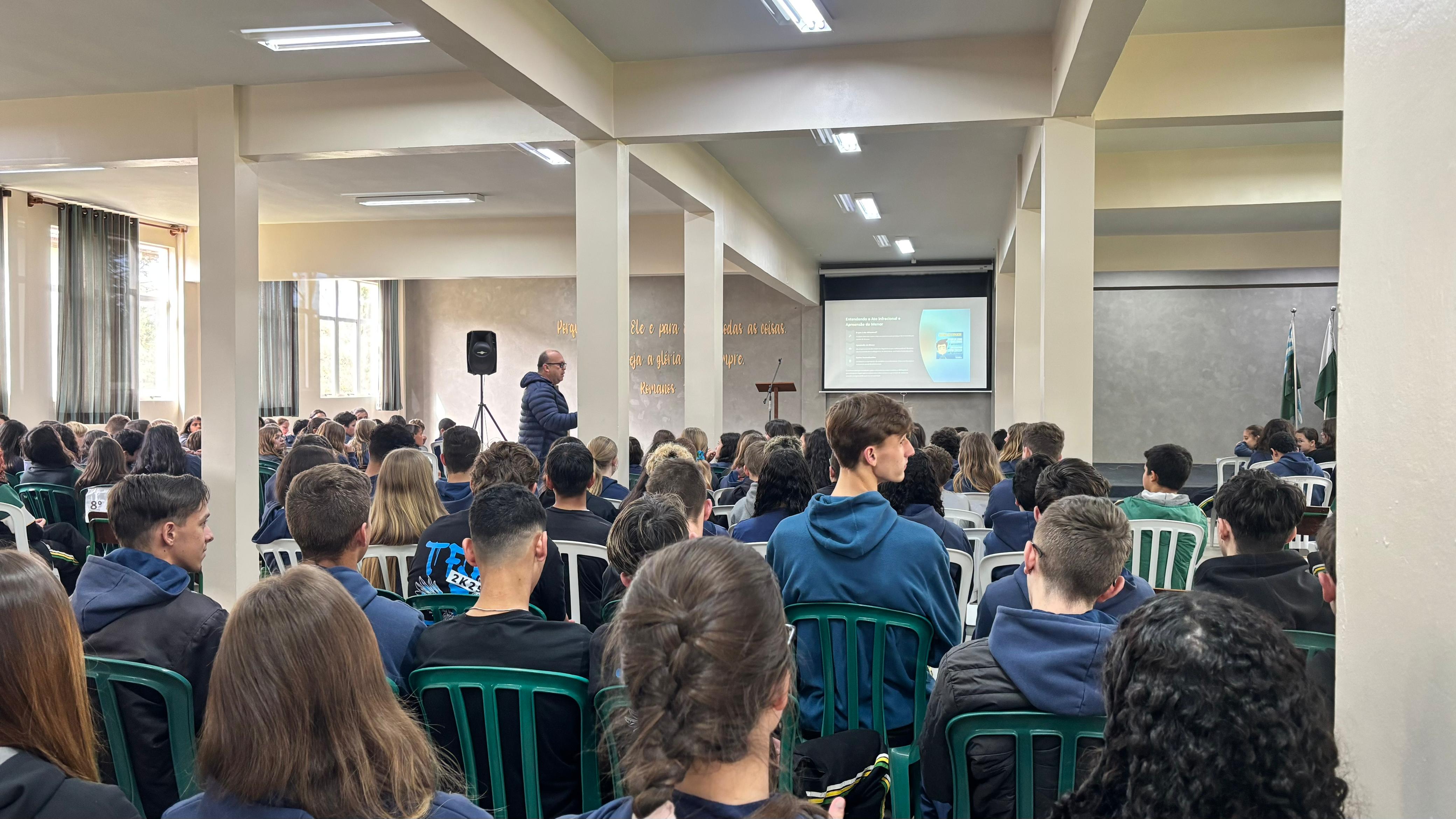 Câmara leva palestra sobre prevenção às drogas à Colônia Witmarsum