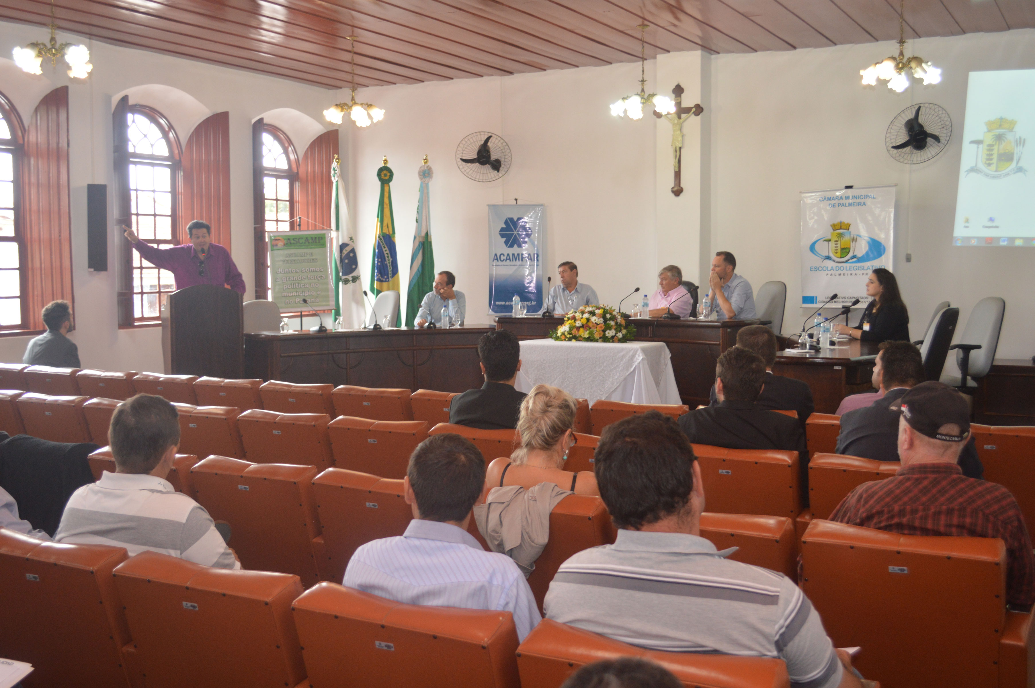 escola_legislativo_07.jpg