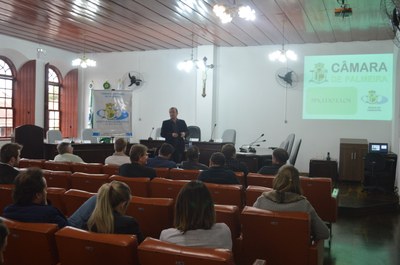 Escola do legislativo 11.05.2017 (10).JPG