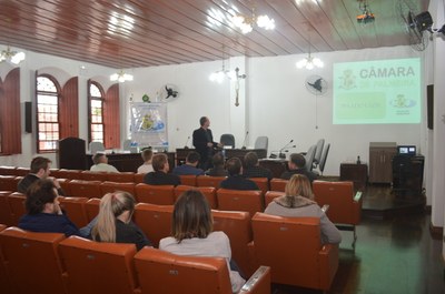 Escola do legislativo 11.05.2017 (11).JPG