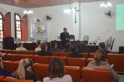 Escola do legislativo 11.05.2017 (12).JPG
