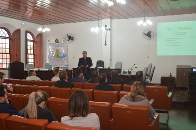 Escola do legislativo 11.05.2017 (13).JPG