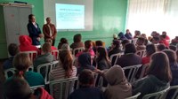 Aconteceu palestra com o Parlamento Jovem