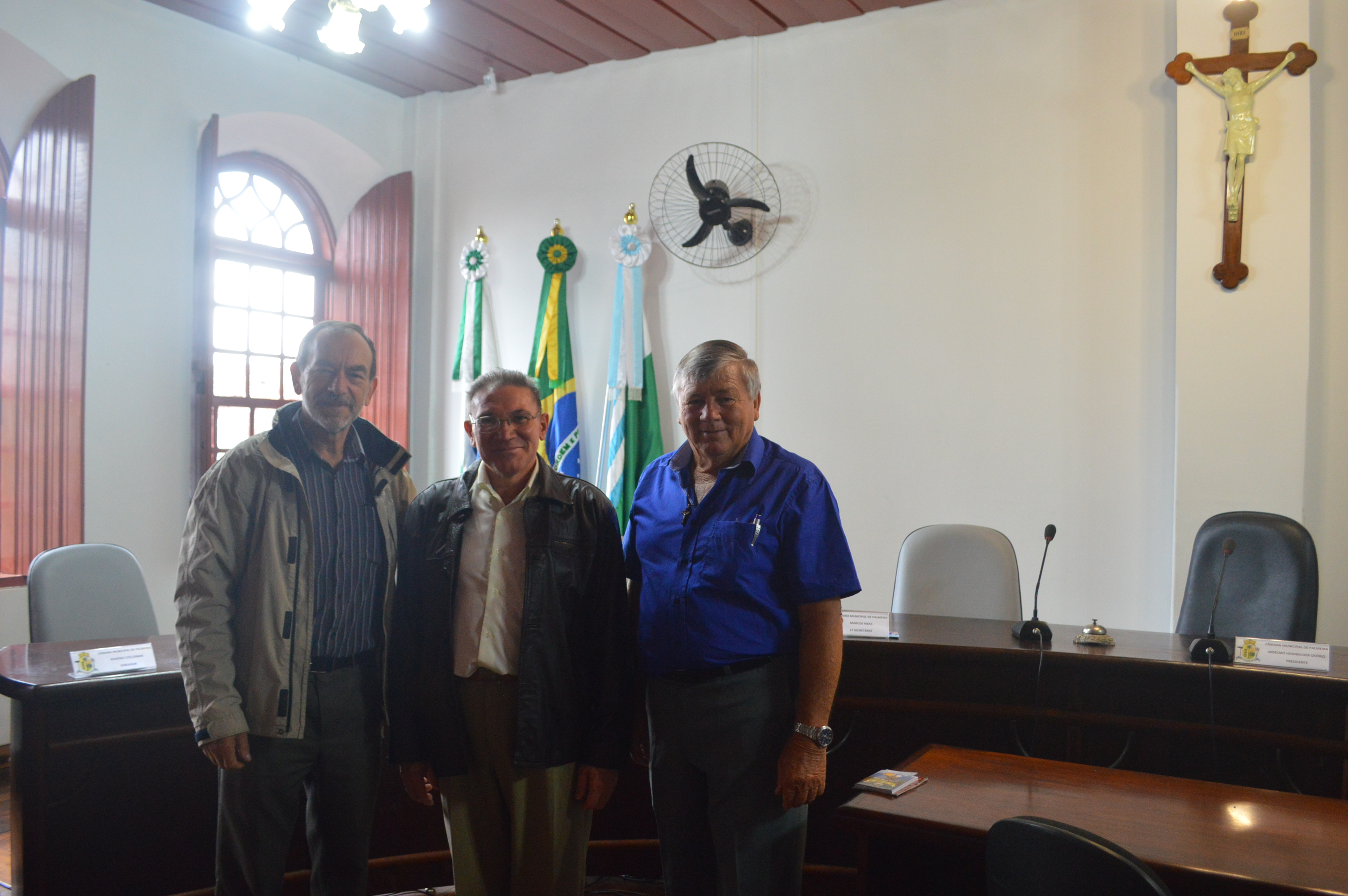 Câmara recebe a visita do Padre Naves