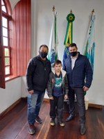 Deputado Alexandre Amaro visita a Câmara Municipal