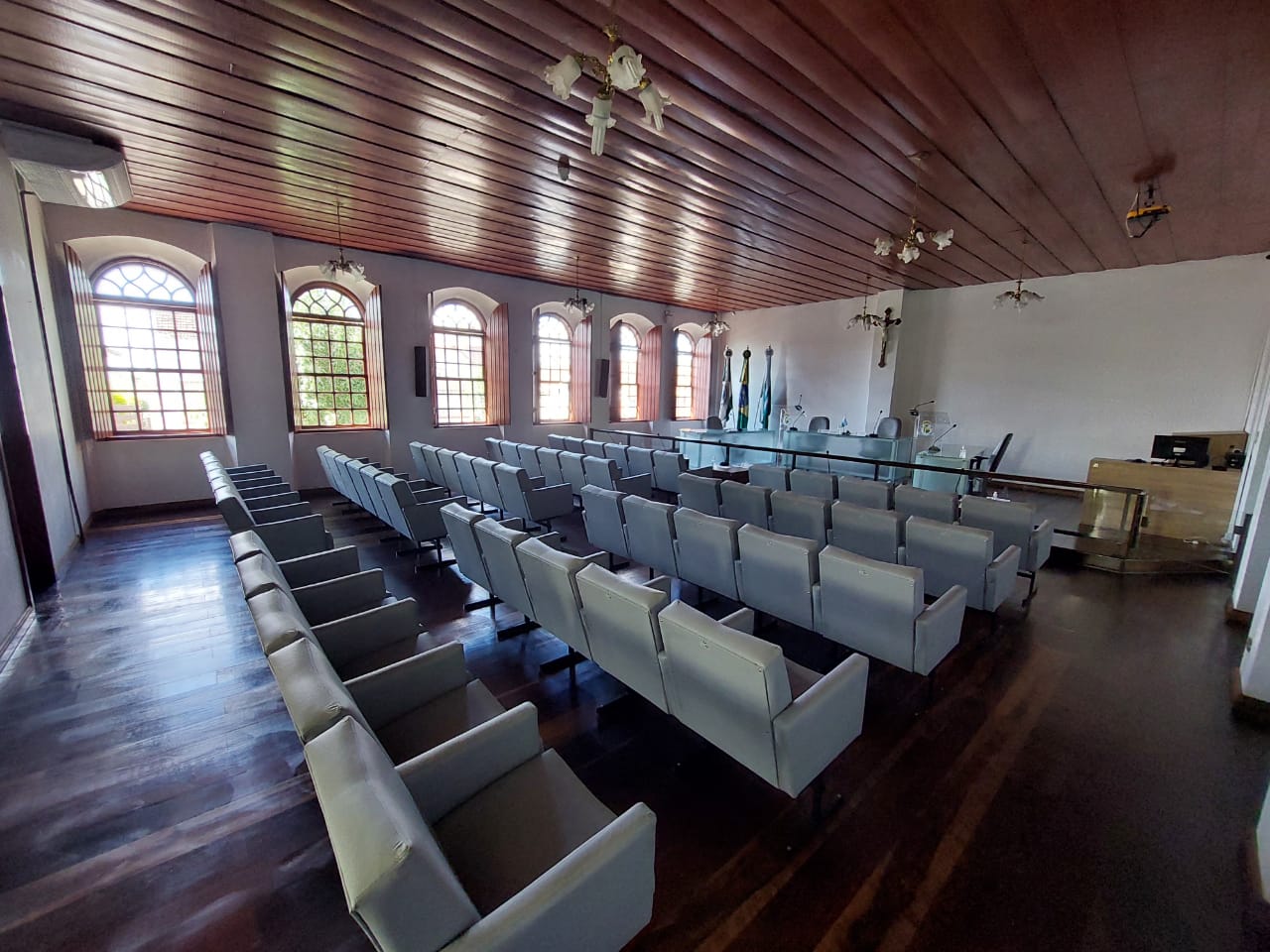 Sessões Extraordinárias são convocadas pelo presidente Odair Sanson Júnior