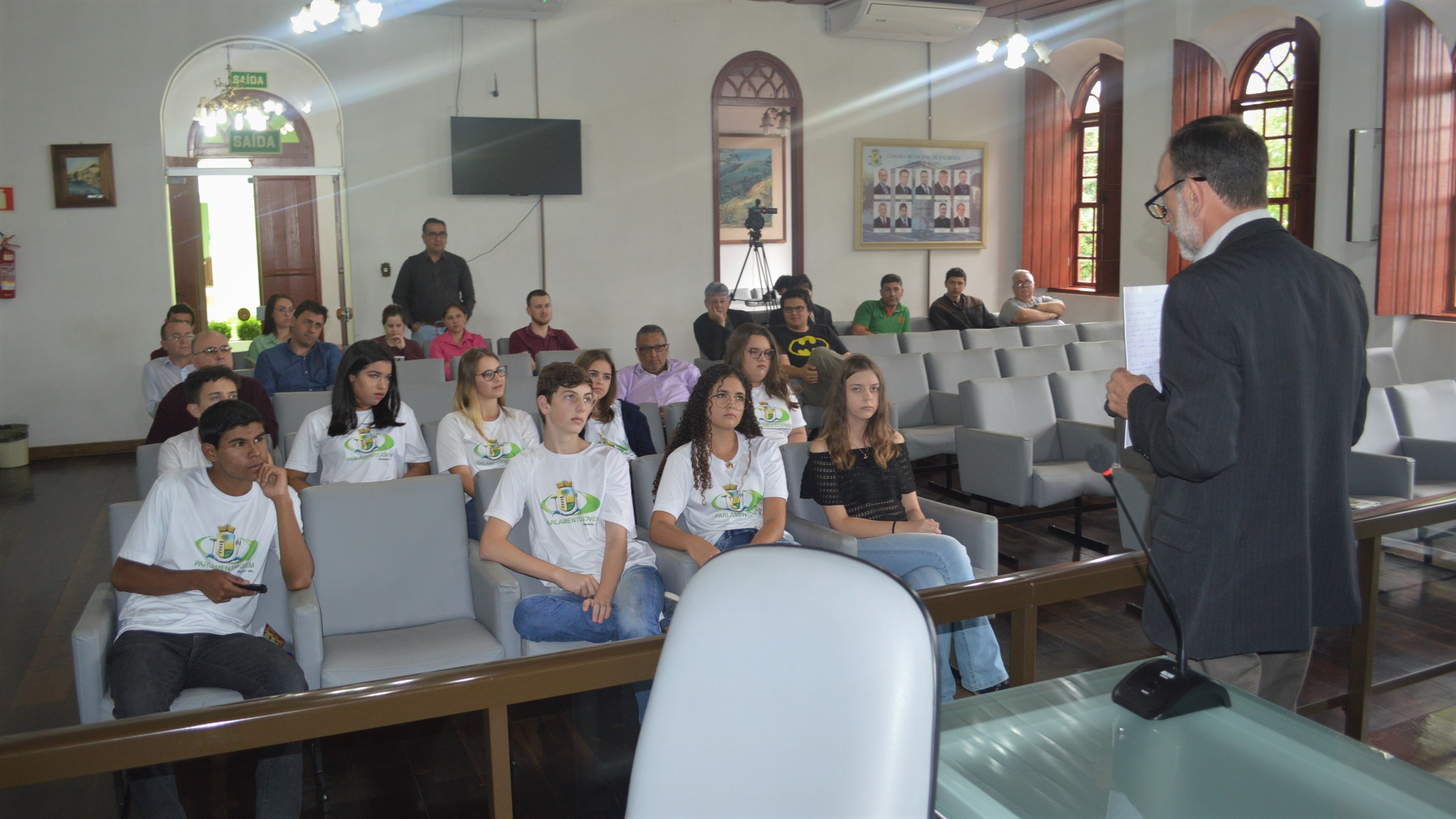Palestra sobre a importância da política marca o encerramento das atividades anuais da Escola do Legislativo