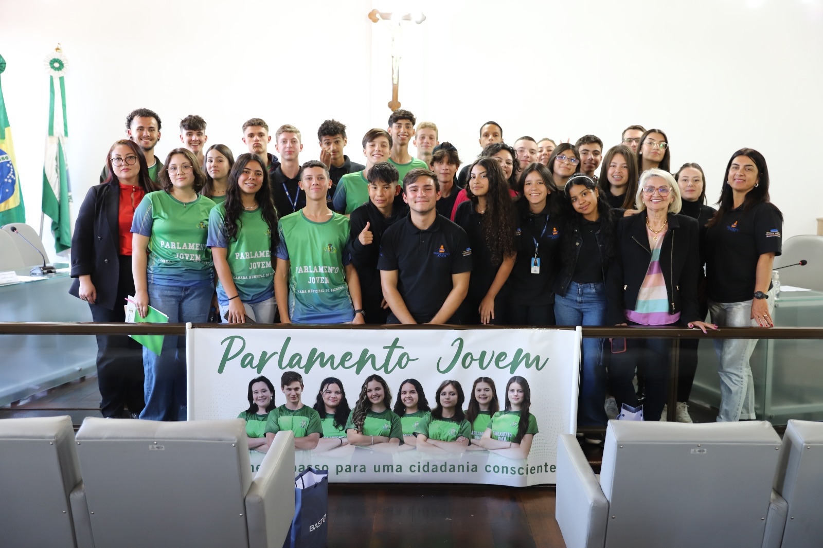PALMEIRA RECEBEU A VISITA DOS PARLAMENTARES JOVENS DE SÃO JOSÉ DOS PINHAIS