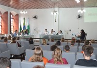 PARLAMENTO JOVEM REALIZA A 4ª SESSÃO ORDINÁRIA DE 2019, E ELEGEM A NOVA MESA DIRETORA