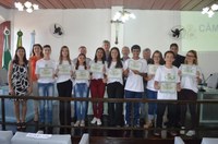 PARLAMENTO JOVEM REALIZA POSSE E ELEGE MESA DIRETORA