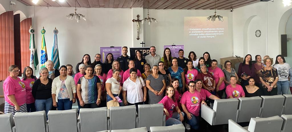 PCPR NA COMUNIDADE E PROCURADORIA DA MULHER REALIZAM PALESTRA 