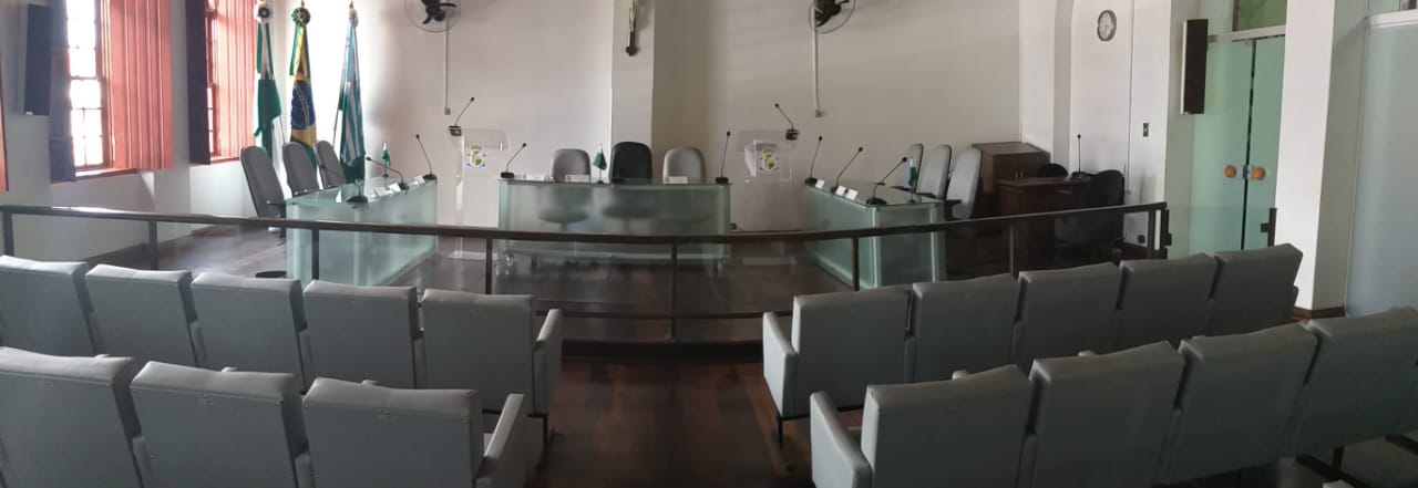 PRESIDENTE CONVOCA SESSÕES EXTRAORDINÁRIAS