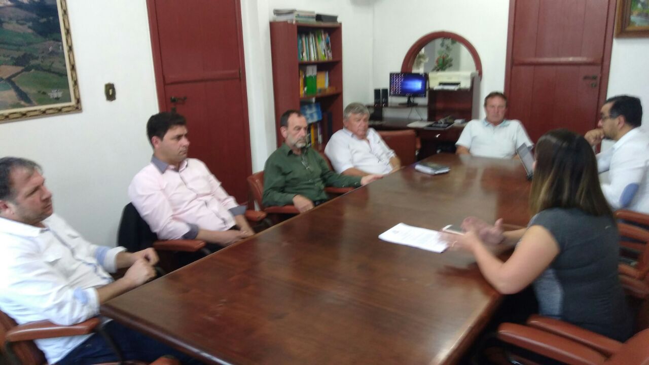 Secretária de Saúde conversa com Vereadores