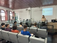Vereadores do Parlamento Jovem participam de curso de capacitação