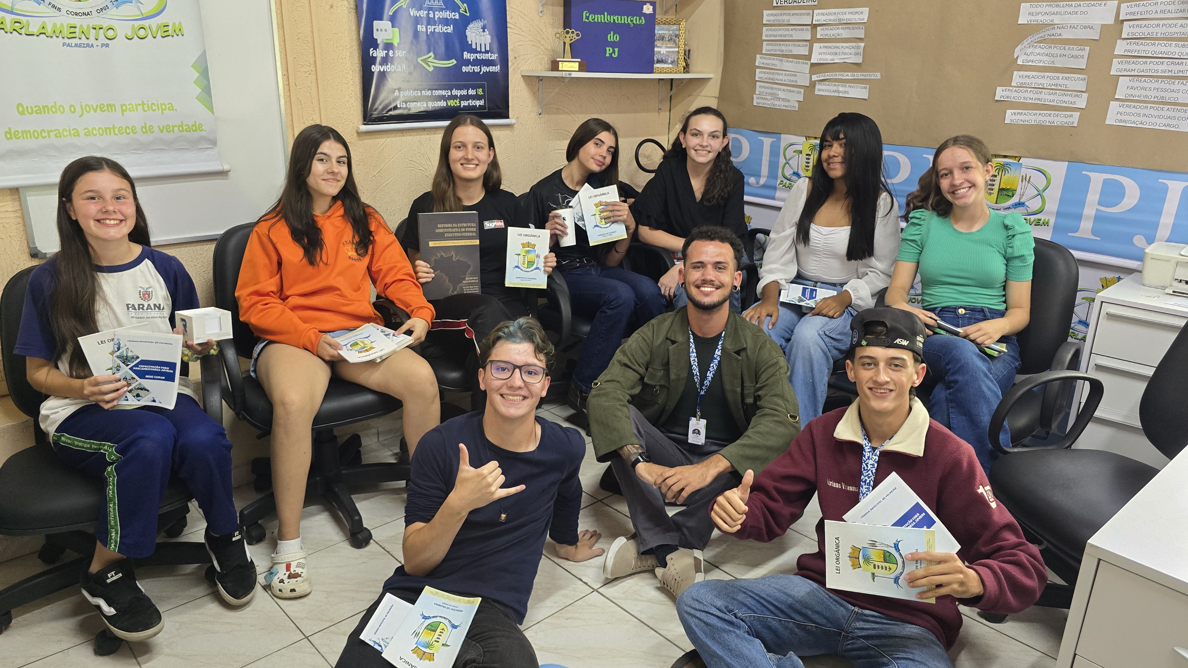 Vereadores jovens vivenciam Poder Legislativo na 1ª Oficina de 2026